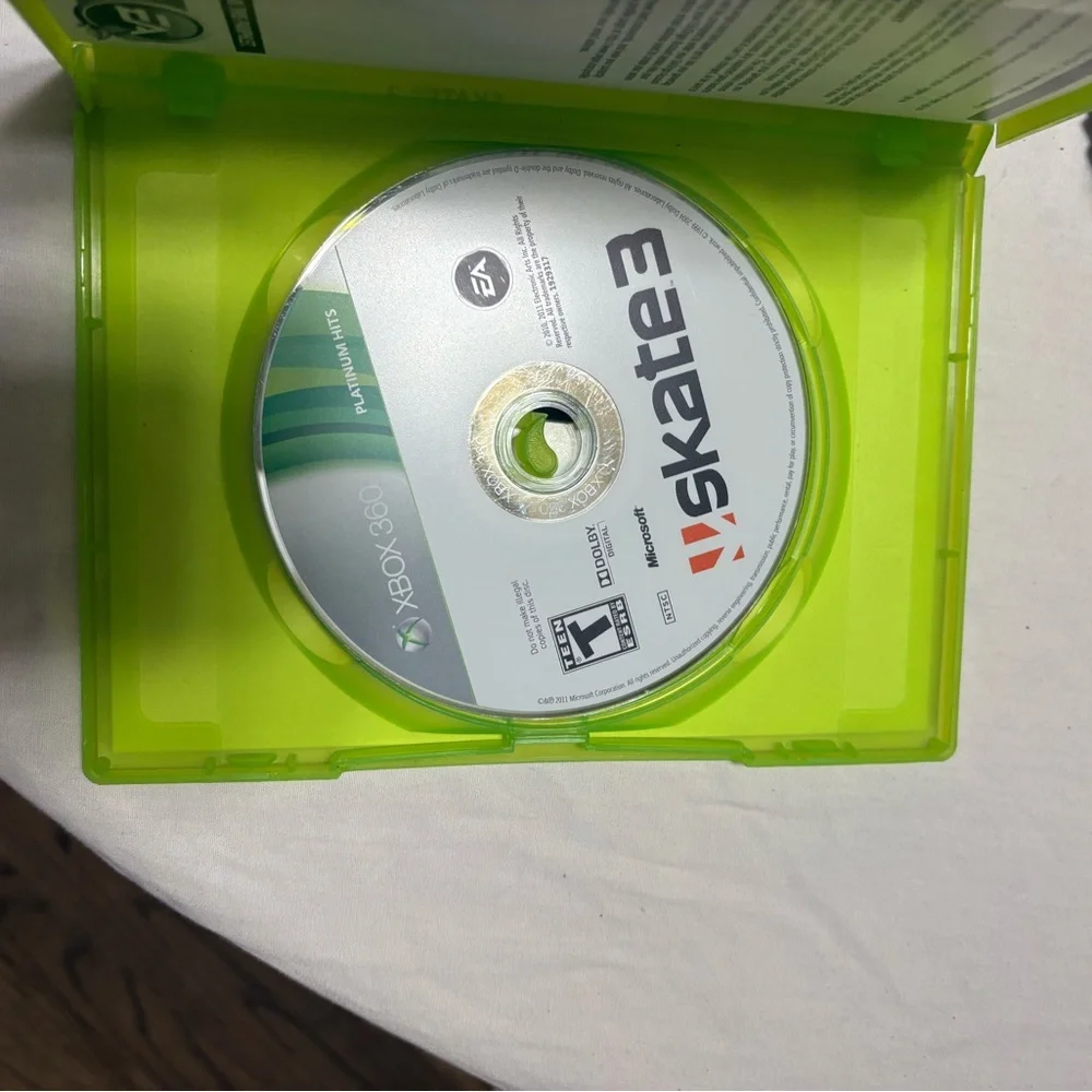 Xbox 360 Skate Video Game - - Green